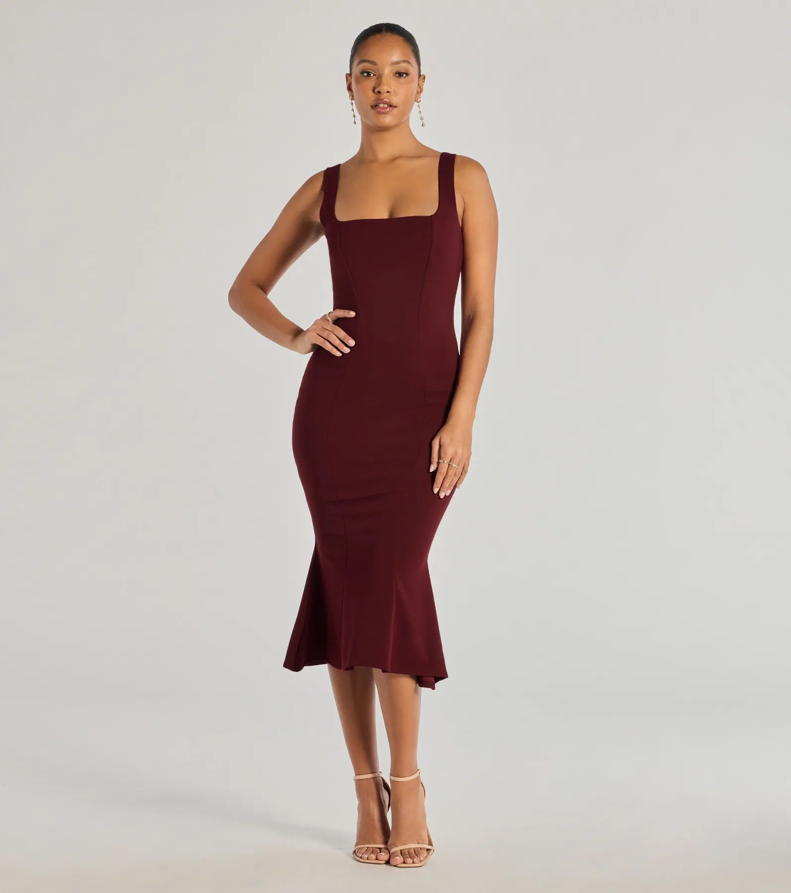 Punk Dresses with Spikes -Timelessly Chic Sleeveless Flared Midi Dress