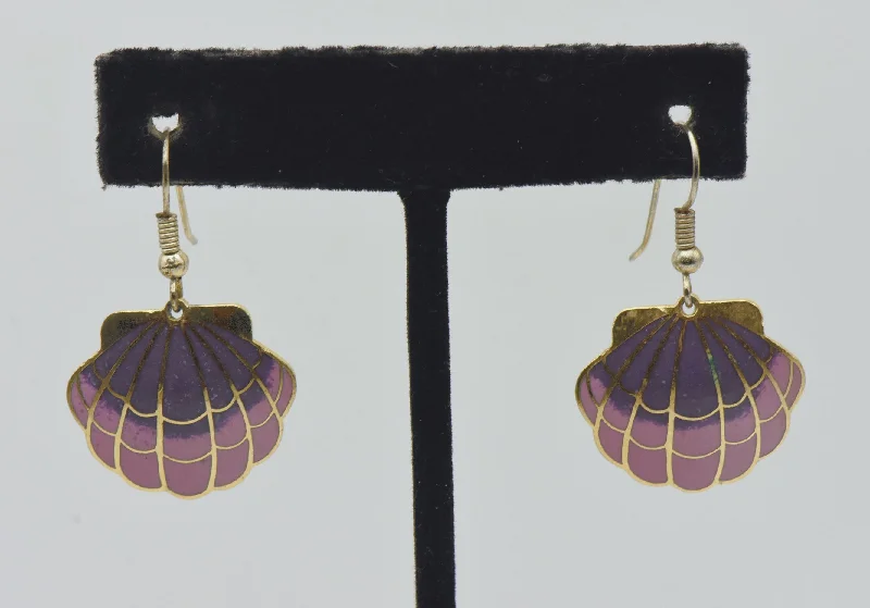 Lightweight hoop earrings for comfortable and all-day wear-Vintage Enamel Scallop Shell Dangle Earrings