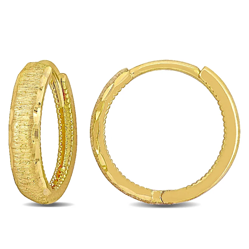 Best hoop earrings with sterling silver for an affordable and chic design-Mimi & Max 17mm Huggie Hoop Earrings in Brushed Finish 14k Yellow Gold