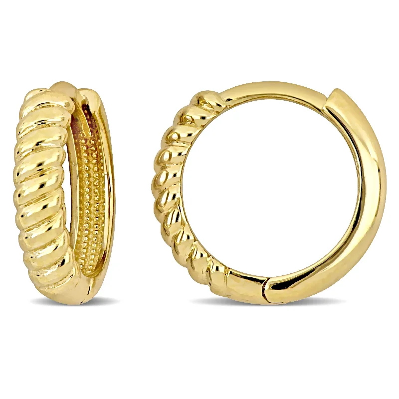 Best hoop earrings with smooth ceramic finishes for a polished, clean style-Mimi & Max Twist Design Mini Hoop Earrings in 14k Yellow Gold