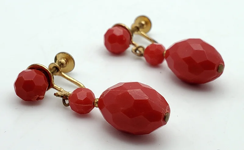 Best hoop earrings with custom engravings for a personalized and meaningful gift-Vintage Faceted Red Plastic Bead Dangle Screw Back Earrings